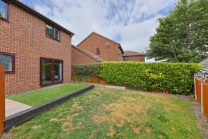 Ash Tree Close